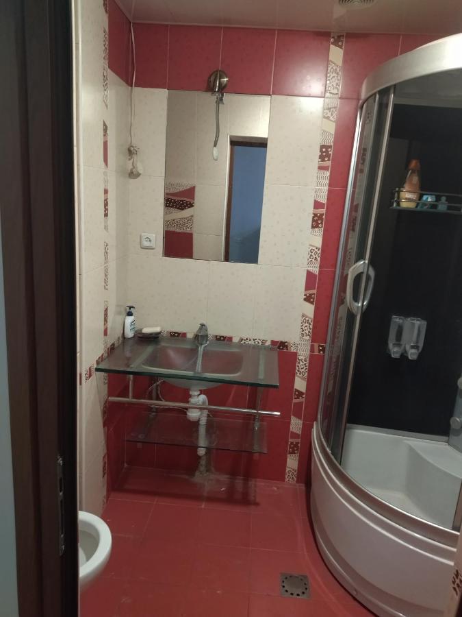 Abovyan 36 Apt & Tour Ереван Екстериор снимка